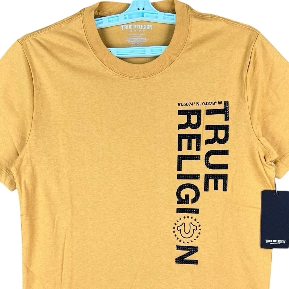 NWT True Religion Men's Honey Mustard Silicone TR Area SS Pullover T-shirt Sz M